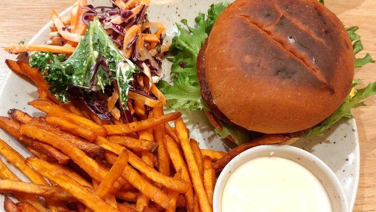 ‘Burger Queen’ (vegan burger, sweet potato fries and dip) from Maholo, Stockholm.